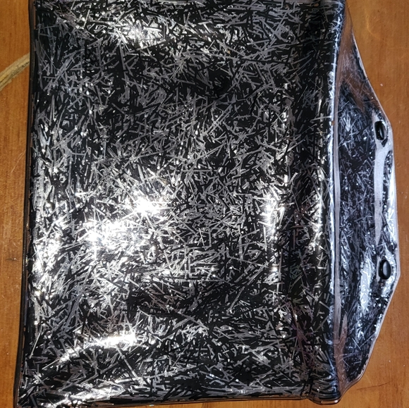 Lady gaga haus laboratories makeupbbag - Picture 4 of 8